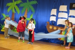 UROCZYSTE-POZEGNANIE-PRZEDSZKOLAKOW-BAJKA-pt.-PIOTRUS-PAN-W-WYKONANIU-PROMYCZKOW-20.06-20