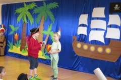 UROCZYSTE-POZEGNANIE-PRZEDSZKOLAKOW-BAJKA-pt.-PIOTRUS-PAN-W-WYKONANIU-PROMYCZKOW-20.06-24