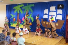 UROCZYSTE-POZEGNANIE-PRZEDSZKOLAKOW-BAJKA-pt.-PIOTRUS-PAN-W-WYKONANIU-PROMYCZKOW-20.06-38