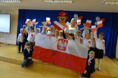 Uroczystosc-Swieta-Niepodleglosci-Polski-u-Aniolkow-i-Motylkow-10