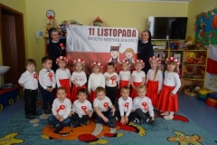 Uroczystosc-Swieta-Niepodleglosci-Polski-u-Promyczkow-i-Sloneczek-1