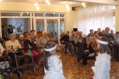 Wizyta-w-Domu-Opieki-Spolecznej-z-okazji-Dnia-Babci-i-Dziadka-ul.-Konarskiego-06.02-8