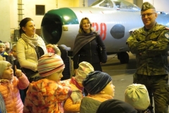 Wycieczka-do-Krzesin-na-lotnisko-10