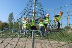 Wycieczka-do-lasu-Sloneczka-11.10-13