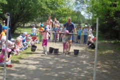 Wycieczka-do-Osady-Traperskiej-w-Bolechowku-grupa-Promyczki-i-Aniolki-11.05-22