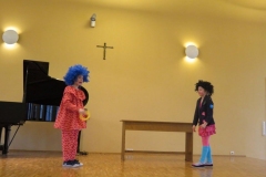 Wycieczka-do-szkoly-katedralnej-na-przedstawienie-pt.-Emilek-22.02-13