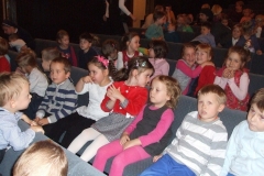 Wycieczka-do-teatru-animacji-na-bajke-pt.-Czerwony-Kapturek-22.-10-17