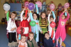 Z-cyklu-cala-Polska-czyta-dzieciom-Rodzice-czytaja-bajki-5.11-2