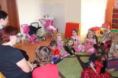 Z-cyklu-cala-Polska-czyta-dzieciom-Rodzice-czytaja-bajki-5.11-7