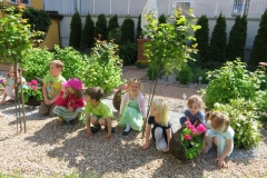 ZABAWY W OGRODZIE PRZEDSZKOLNYM - 23.06