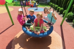 ZABAWY-W-OGRODZIE-PRZEDSZKOLNYM-23.06-10