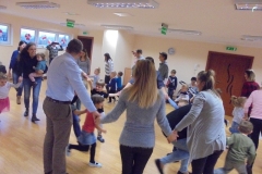 Zabawy-z-rodzicami-w-gr.-Promyczki-9.10-3