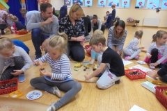 Zabawy-z-rodzicami-w-gr.-Promyczki-9.10-6