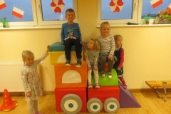 Zabawy-z-rodzicami-w-gr.-Promyczki-9.10-9