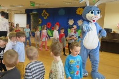 Zabawy-z-zajaczkiem-10