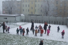 Zimowe-zabawy-w-ogrodzie-06.02-14