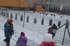 Zimowe-zabawy-w-ogrodzie-06.02-20