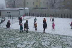 Zimowe-zabawy-w-ogrodzie-06.02-37