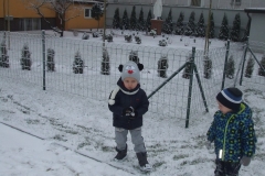 Zimowe-zabawy-w-ogrodzie-06.02-8